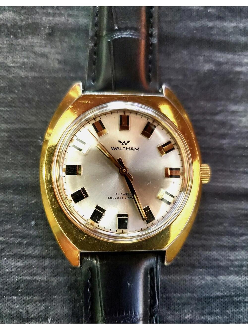 Rare Vintage Waltham Mechanical Men Watch Pristine Condition
